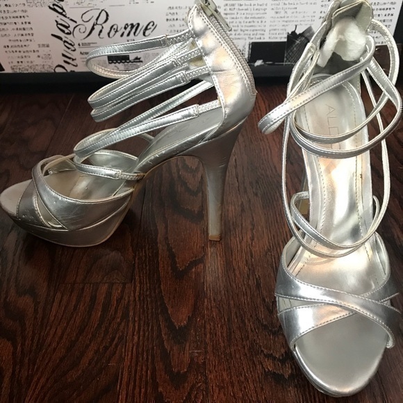 Aldo Size 7 Silver Platform Zip-Back Sandal Heels - Picture 1 of 4